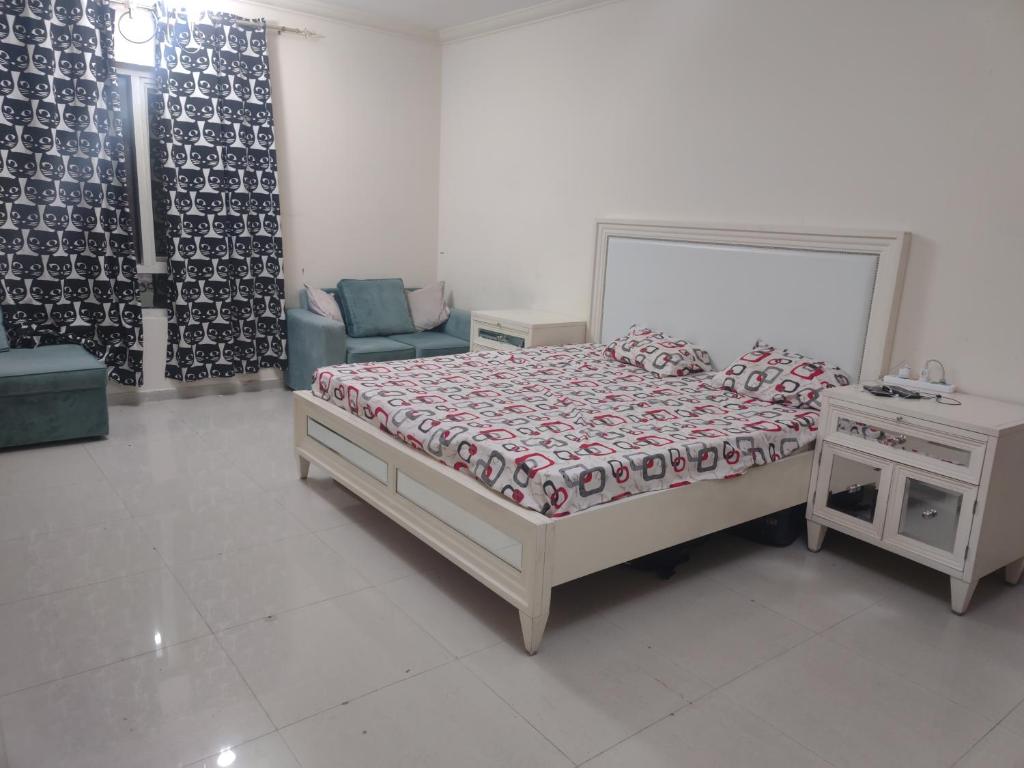 هتل بیکGEST روم این شارجا - Biggest Room in Sharjah