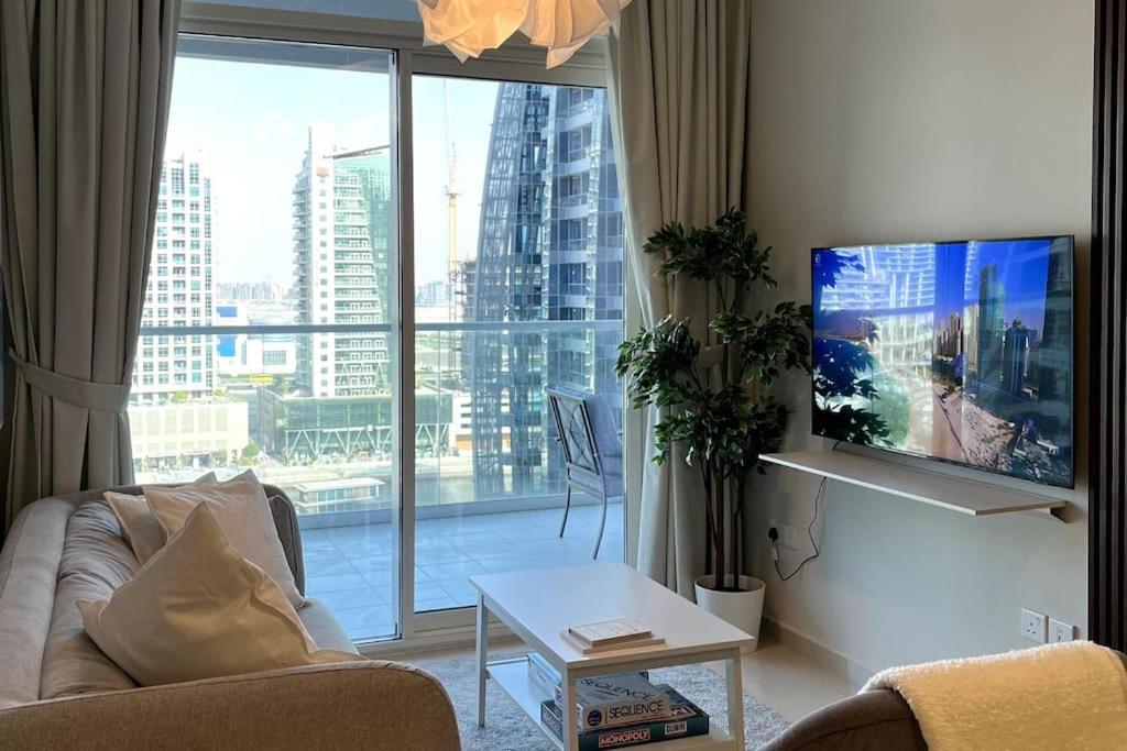 هتل آپارتمان- ۱۲ مینس واکینگ دبی مال برج خلیفه - Apartment- 12 mins walking Dubai mall Burj Khalifa