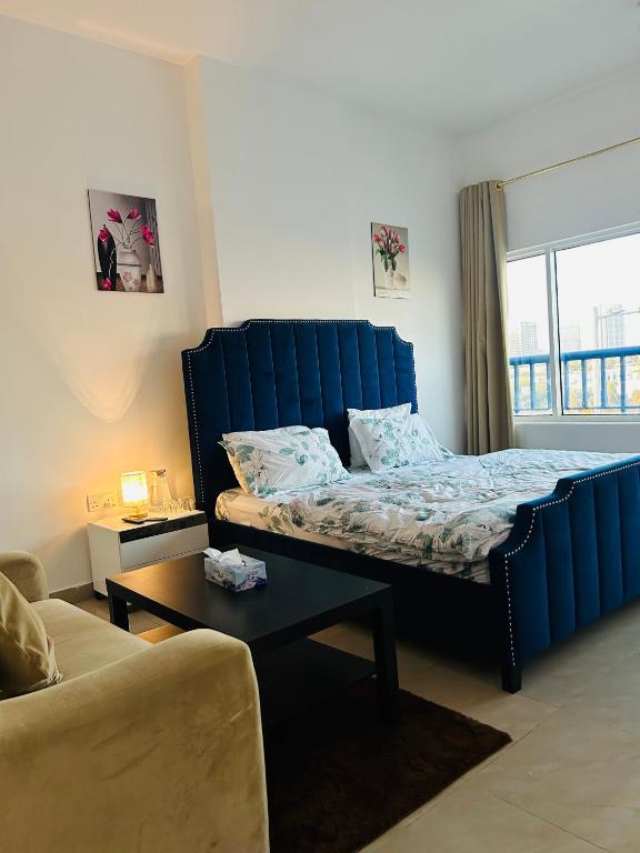 هتل بهترین و افوردبل لیوینگ این د هارت آف د سیتی Best & Affordable living in the heart of the city