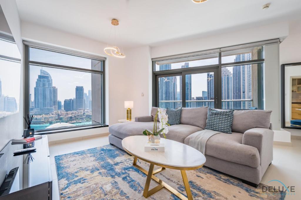 هتل چارمین ۲ بی‌آر ات د لافس وست تاور، داون‌تاون دبی بای دلاکس هالی‌دی هومز - Charming 2BR at The Lofts West Tower, Downtown Dubai by Deluxe Holiday Homes