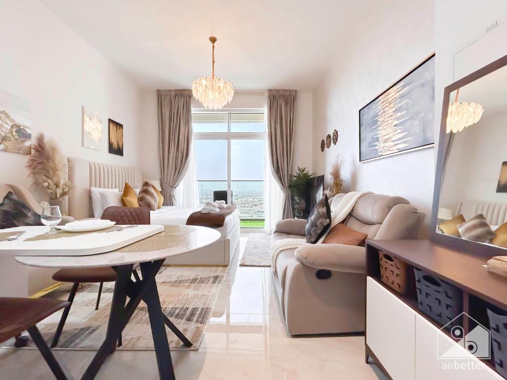 هتل مادرن استودیو ویت بالکنی این آرجن - Modern Studio with Balcony in Arjan
