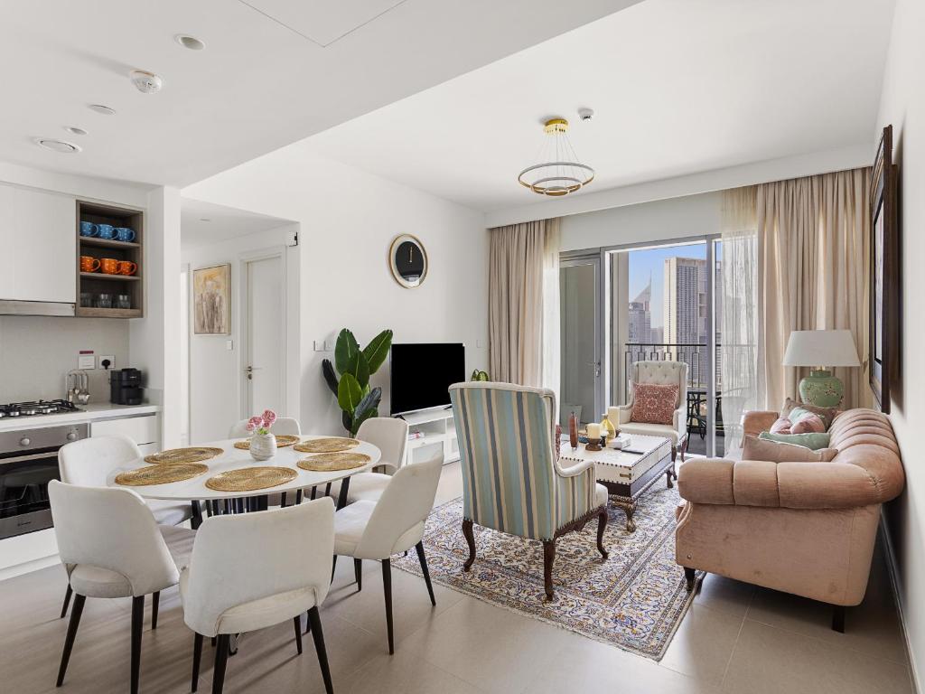هتل چارمین سیتی لافت ۲ بی دی آر این داون تاون ویوز II تی ۱ - Charming City Loft 2BDR In Downtown ViewsII T1