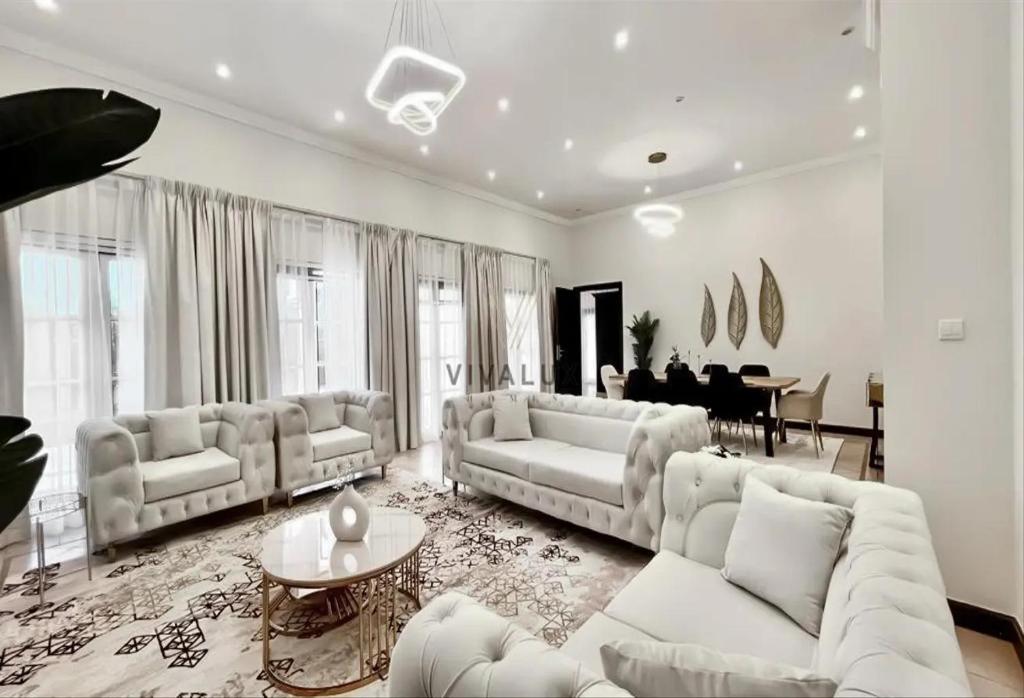 هتل ده ویلا، ۵ بد رومز لاکچری ویلا ویت پوت پول - The Villa, 5 Bedrooms Luxury Villa with Pvt Pool