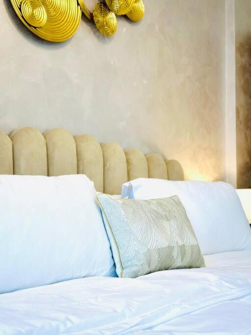 هتل اکسکوئیزیت استودیو آپارتمان نییر یاس آیلند Exquisite Studio Apartment near Yas Island