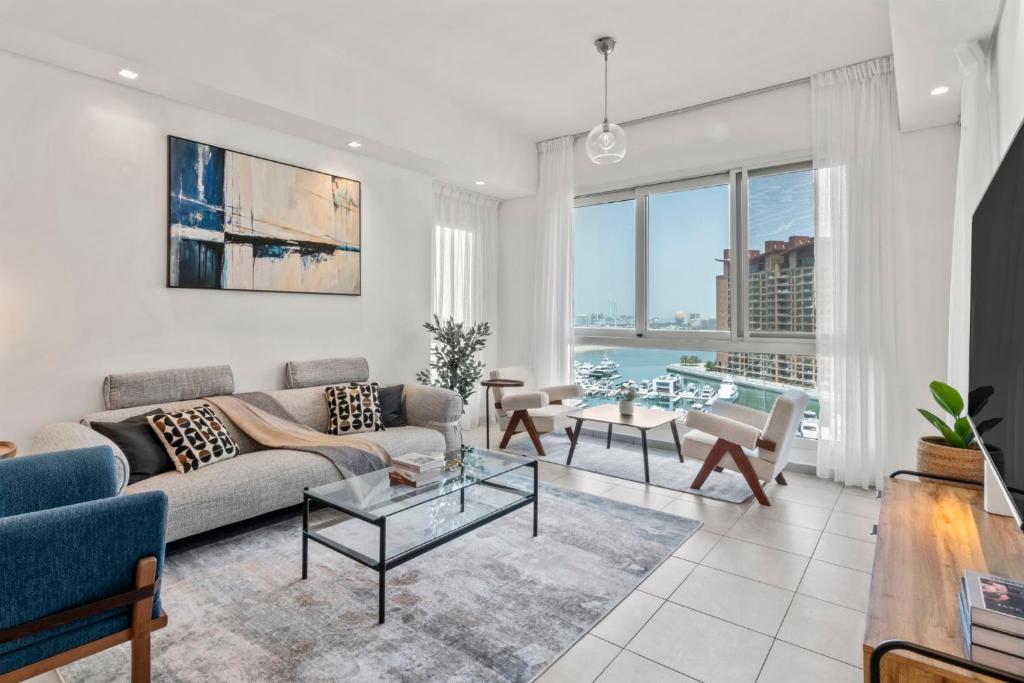 هتل لاگزوریاِس ۲ بی آر این د پام جمیرا - Luxurious 2BR in The Palm Jumeirah