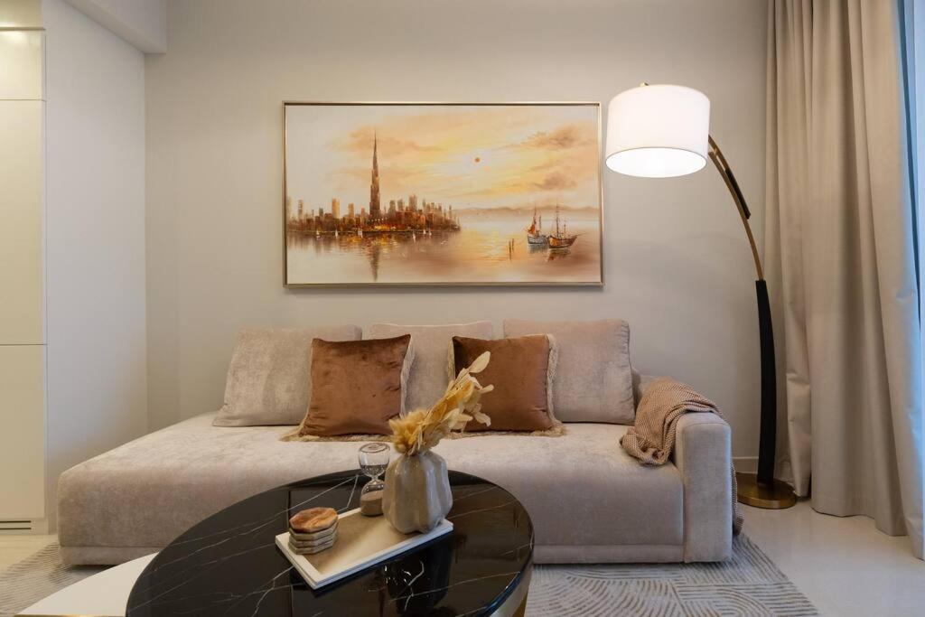 هتل ۲بَر استیکیشن این آیکون سیتی بیزنس بی - 2BR Staycation in Aykon City Business Bay