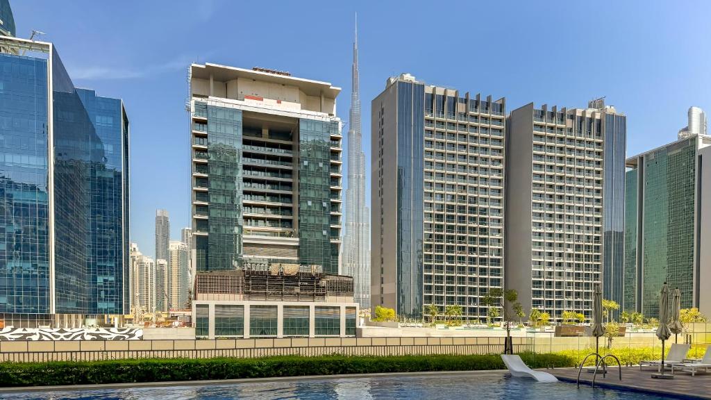 هتل وان بی آر آپارتمان نییر دبی مال کانال ویو - 1BR Apartment Near Dubai Mall Canal View
