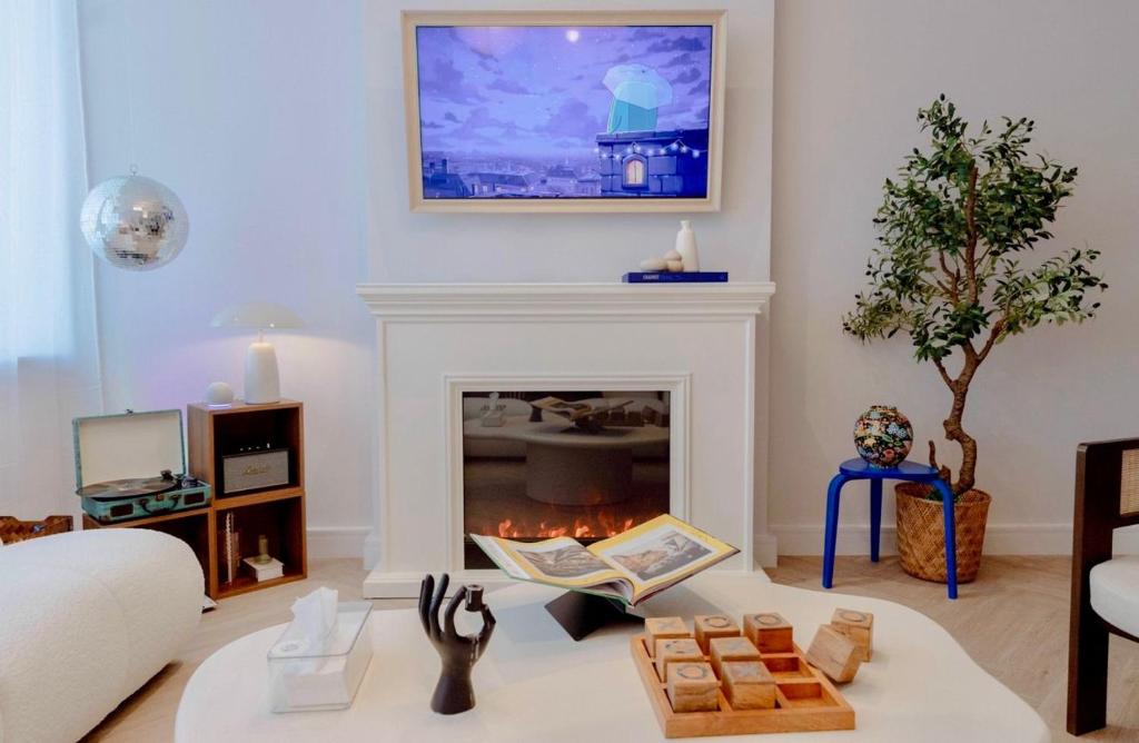 هتل فلاکس — استایلش کازی آپارتمان این داون‌تاون دبی - flux* — stylish cozy apartment in downtown dubai