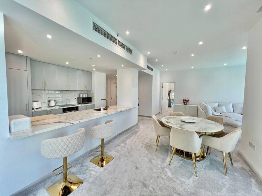 هتل برج ویو دریمی لوکس کاندو - نیو! - Burj View Dreamy Luxe Condo - NEW!