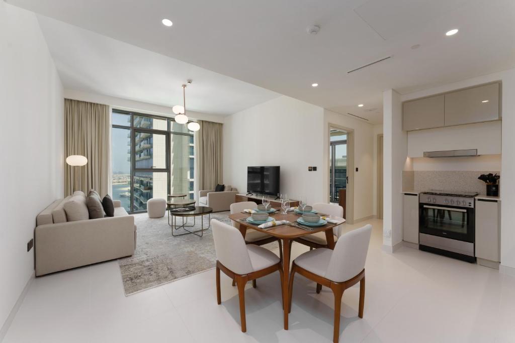 هتل مِیزون پریوی - آپتِکِل آپت وید پارتِیال دبی مارینا و پالم ویوز - Maison Privee - Upscale Apt with Partial Dubai Marina & Palm Views