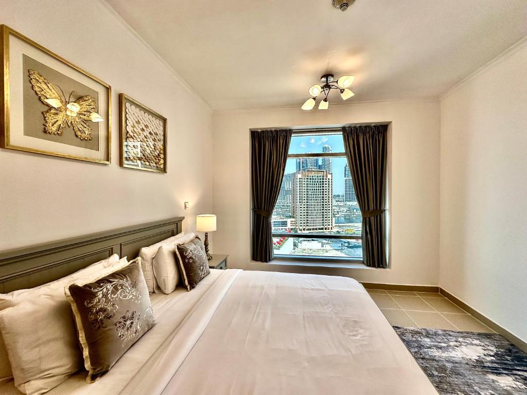 هتل لاکس بی‌ان‌بی آی برج ویوز آی سیتی ویوز - Lux BnB I Burj Views I City Views