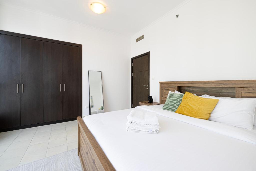 هتل دبی مارینا ۲ بی آر - بریت تِیکینگ سی و برج العرب ویوز - Dubai Marina 2BR - Breathtaking Sea & Burj Alarab Views
