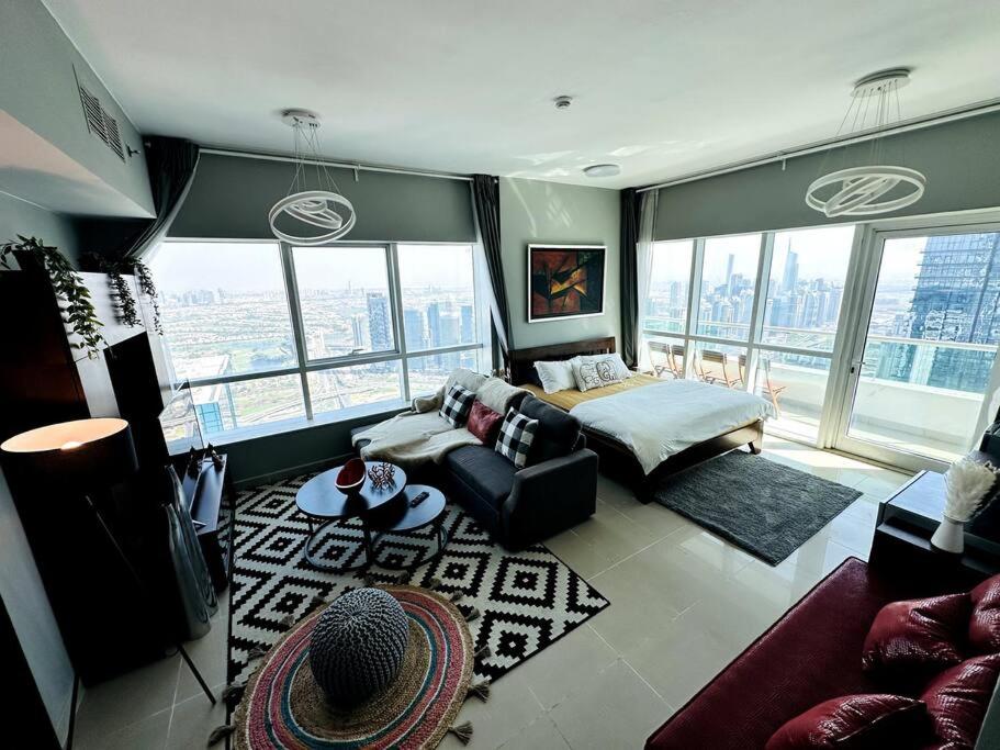 هتل پانورامیک روم این د هارت آف دبی مارینا - Panoramic Room in the Heart of Dubai Marina