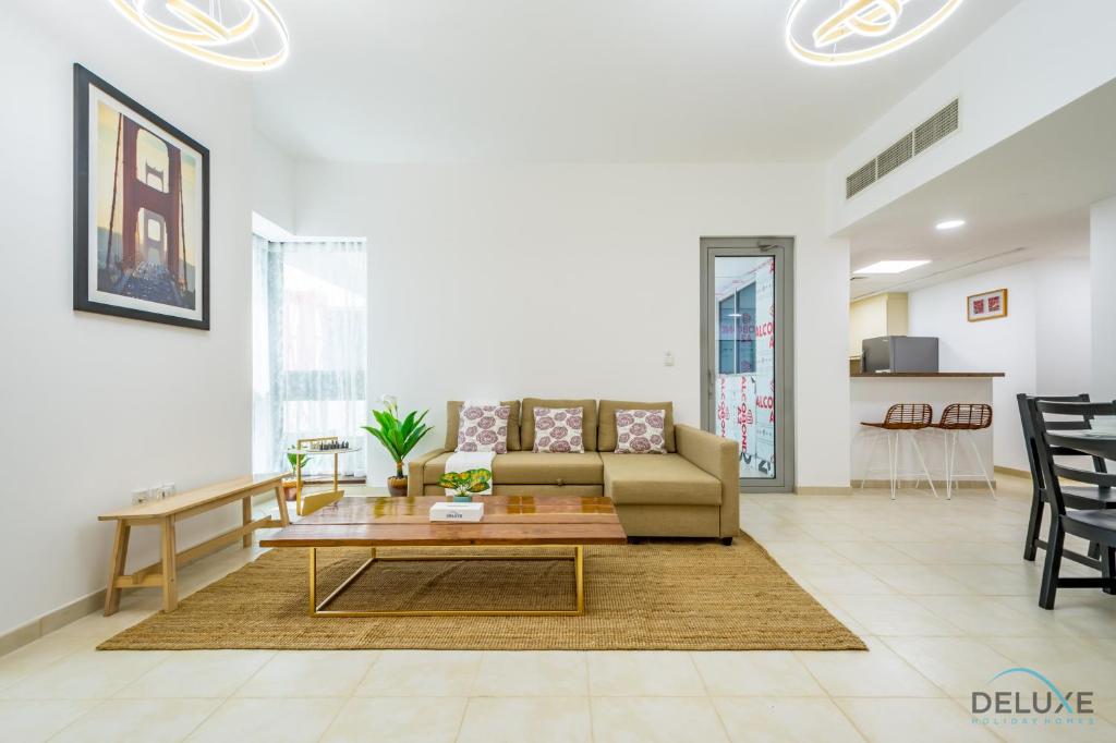 Capacious 1BR Apartment at West Heights 1, Business Bay by Deluxe Holiday Homes