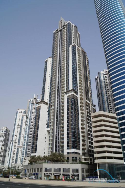 Capacious 1BR Apartment at West Heights 1, Business Bay by Deluxe Holiday Homes