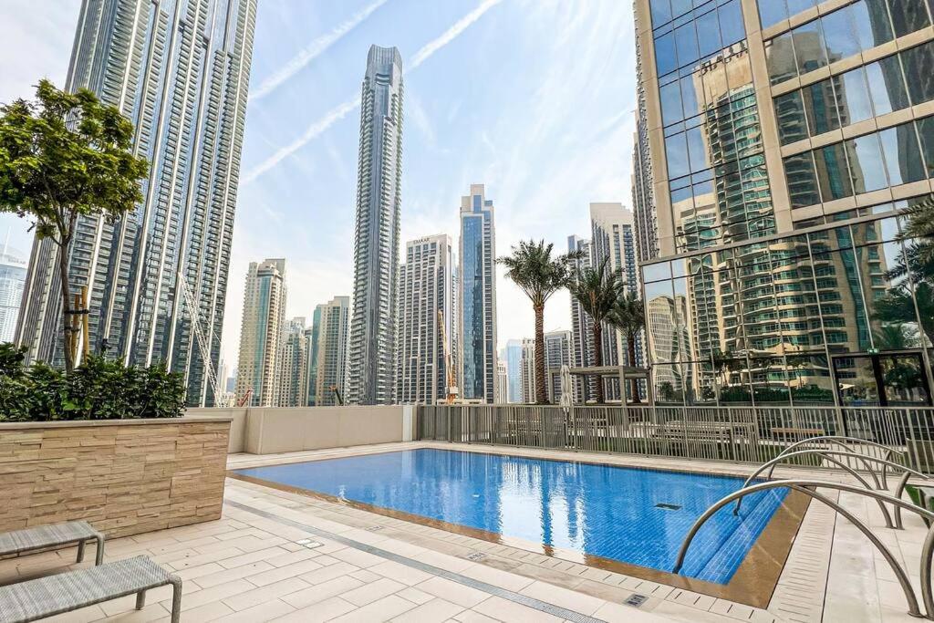 هتل لاکچری نیو آپارتمان ۳ بدز پلاس مید فورت تاور - Luxury New Apartment 3 beds Plus Maid Forte Tower
