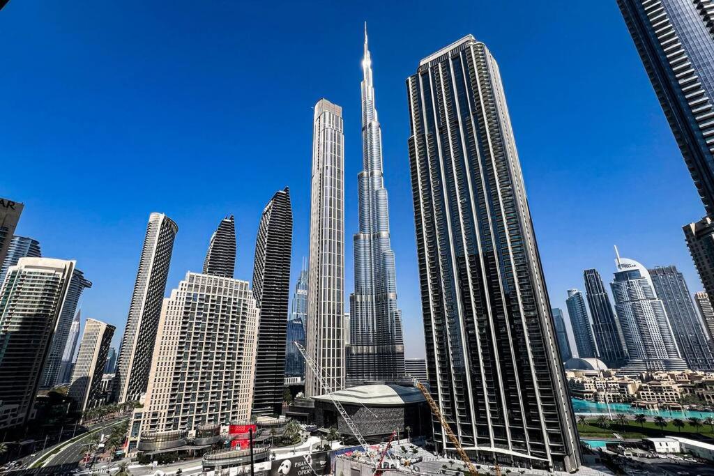 هتل اِلِگَنت ۱-بِدروُم بُرج خلیفه ویو بُرج کِرَون - Elegant 1-Bedroom Burj Khalifa View Burj Crown