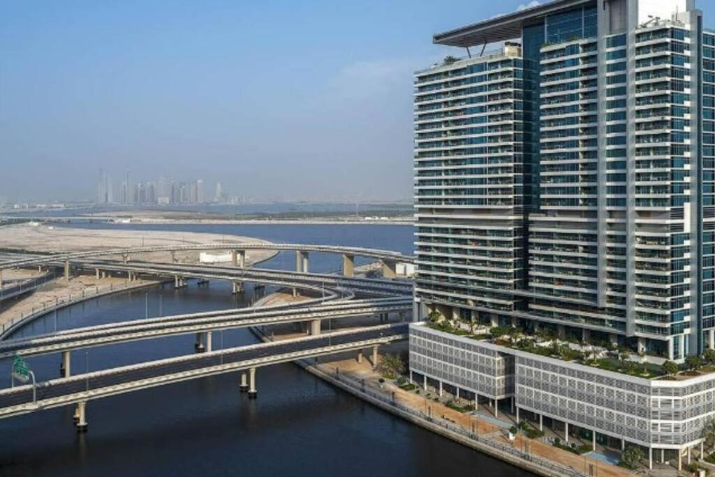 Manzil - Studio Apartment in Business Bay near Dubai Mall