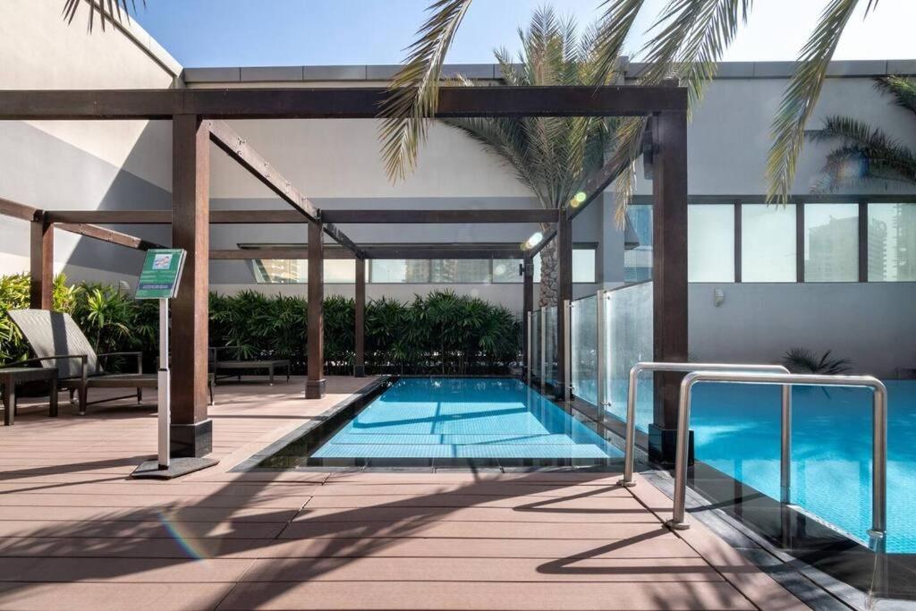 Manzil - Studio Apartment in Business Bay near Dubai Mall