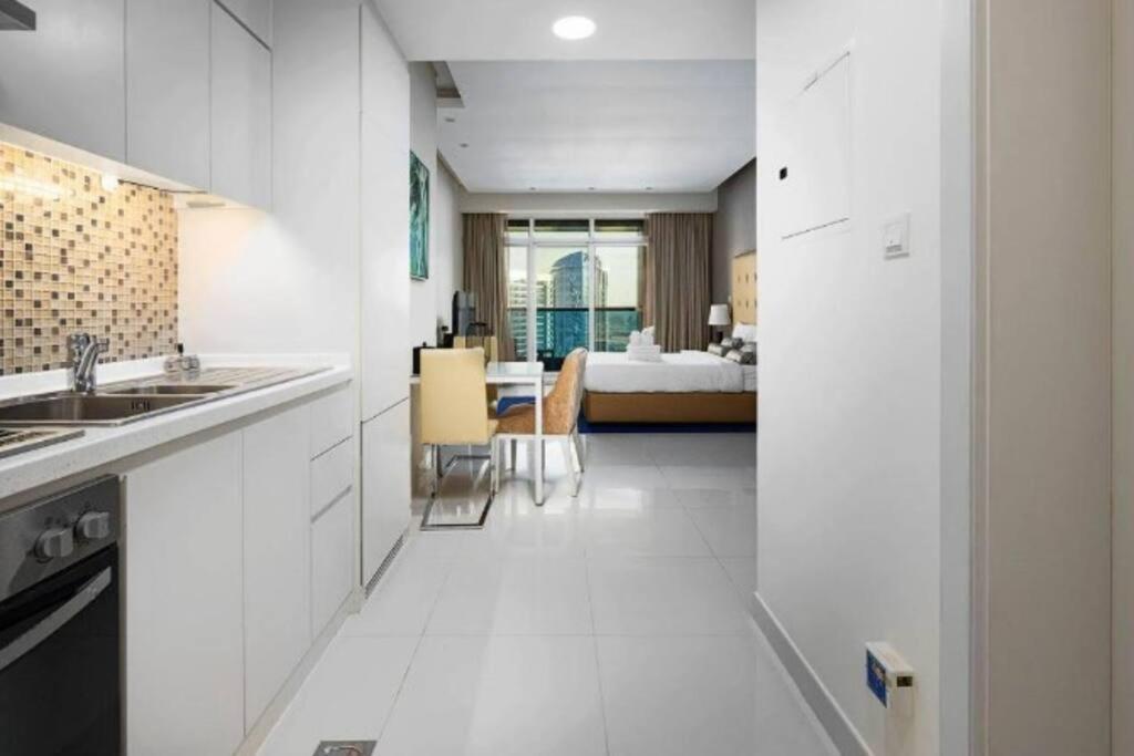 Manzil - Studio Apartment in Business Bay near Dubai Mall