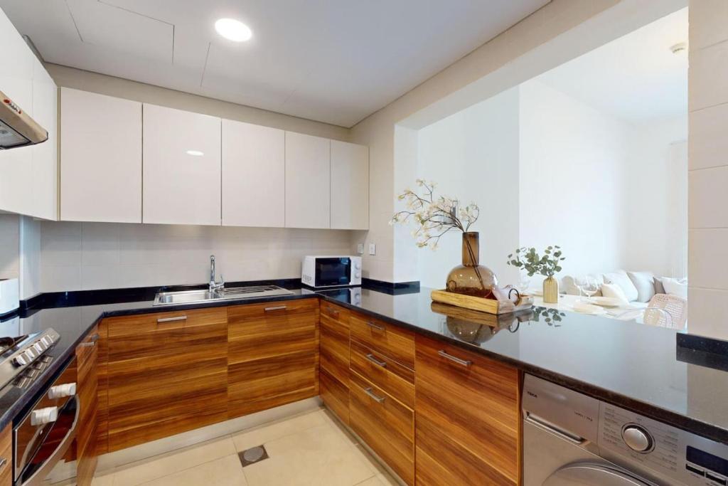 Sparkle Tower 1 - Vacationer