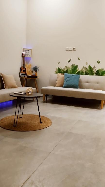 هتل ویلا ارن استیشن Villa Eren Staycation