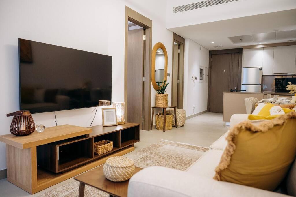 هتل بیوتیفول 1BR امیزینگ views - Beautiful 1BR Amazing Views