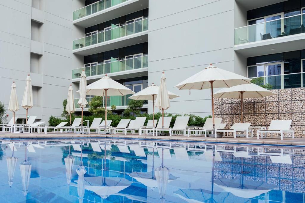هتل استایلش کاندو ۱-BR نیار تو دبی مال - Stylish condo 1-BR near to Dubai Mall
