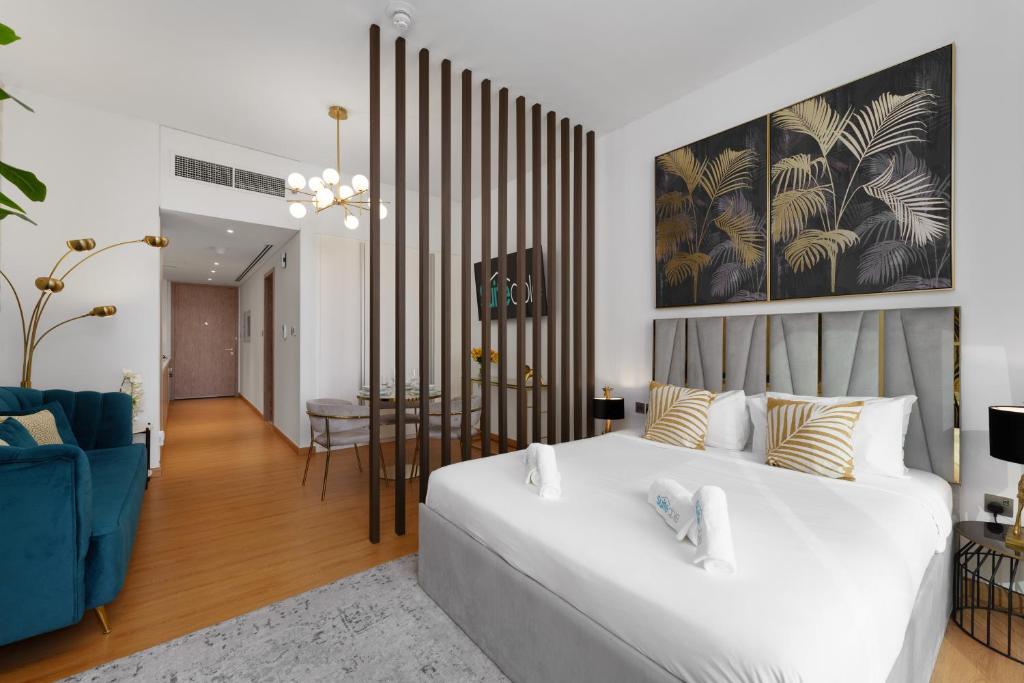 هتل لاکچری لیوینگ بای د مارینا این لیو رزیدنس - Luxury Living by the Marina in LIV Residence