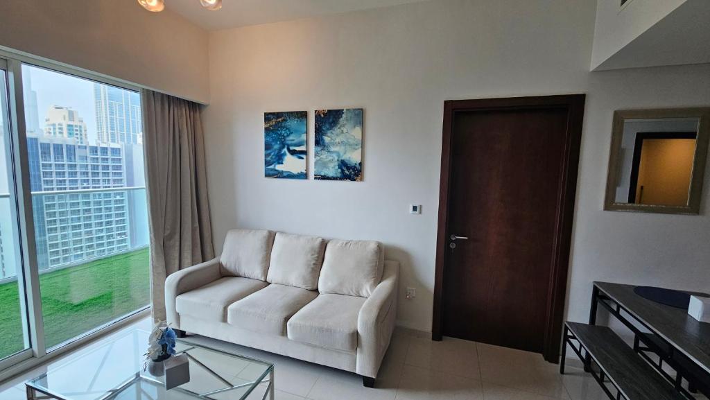 هتل ام اچ - ۲ بی اچ کی داون تاون وِرا-رف۲۴۰۴ - MH - 2 BHK Downtown VERA-REF2404