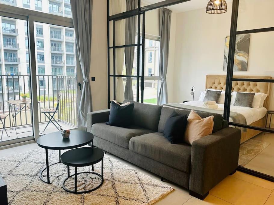 هتل برند نیو 2 بی آر این لاکچری دبی هیلز - Brand New 2BR in Luxury Dubai Hills