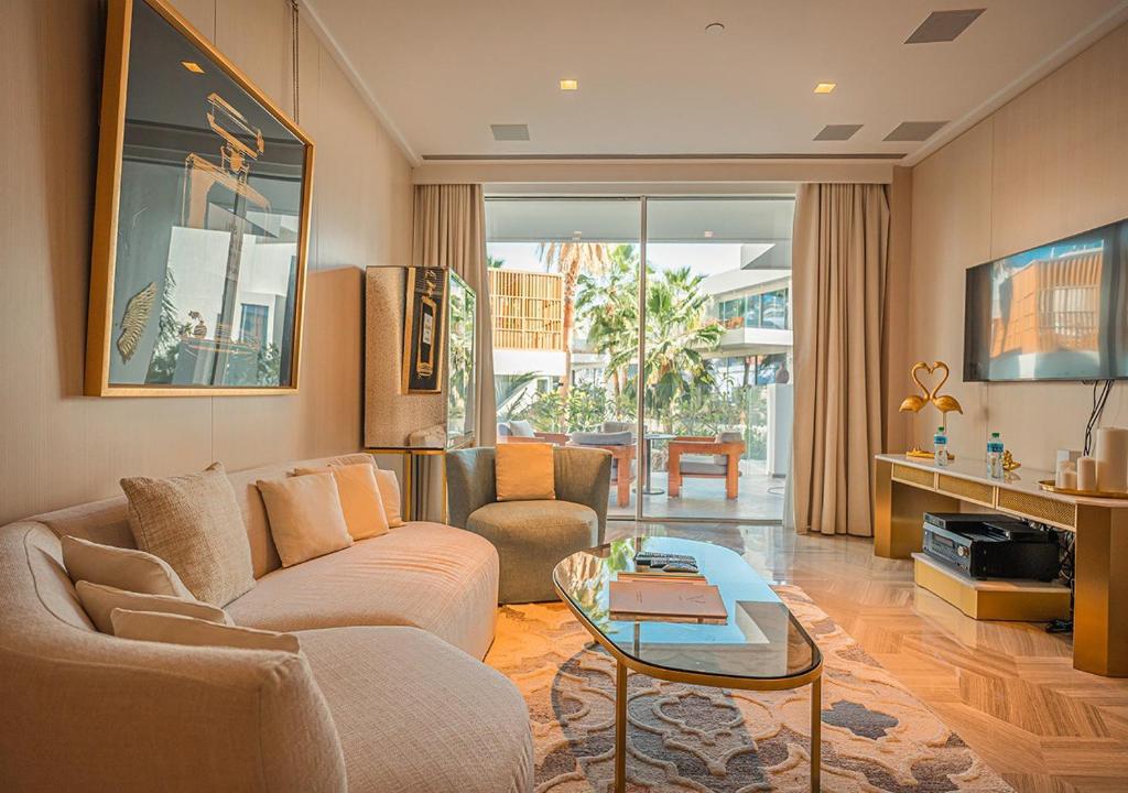 هتل فایو پام ریزورت لاکچری لیوینگ - FIVE Palm Resort Luxury Living