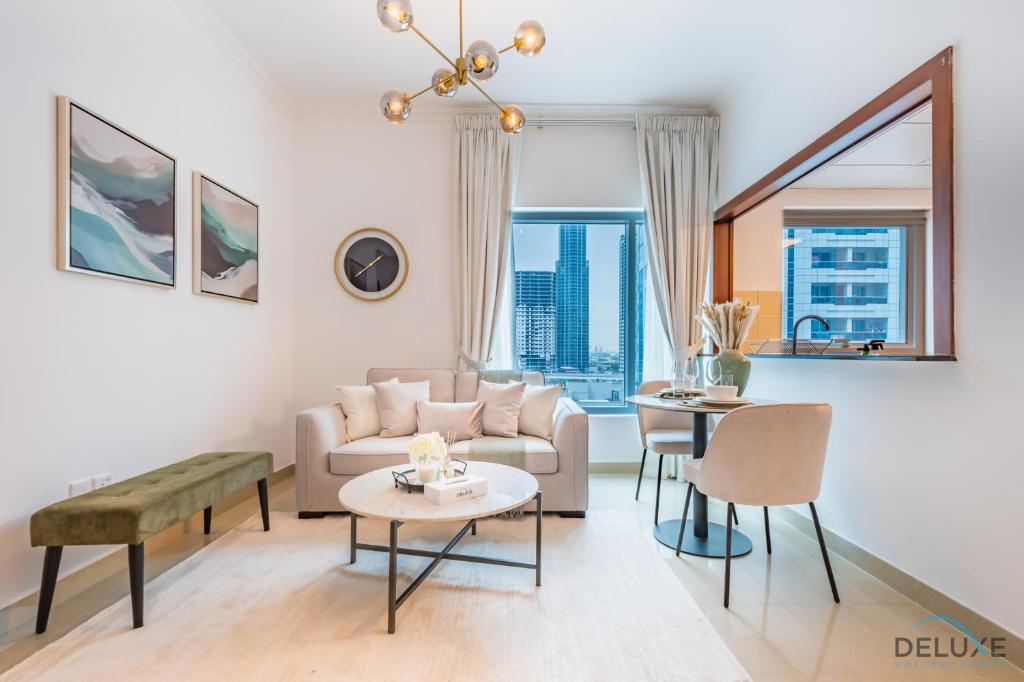 هتل لاویش 1 بی آر آپارتمان این تایم پلیس تاور، دبی مارینا بای دلاکس هالیدی هومز - Lavish 1BR Apartment in Time Place Tower, Dubai Marina by Deluxe Holiday Homes