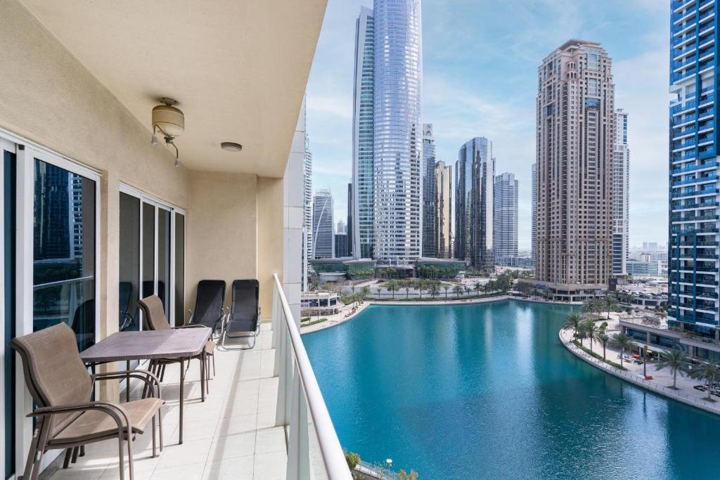 هتل لیک ویو تاور - ۲ بی آر آپارتمان - آلساپ و آلساپ - Lake View Tower - 2BR Apartment - Allsopp&Allsopp