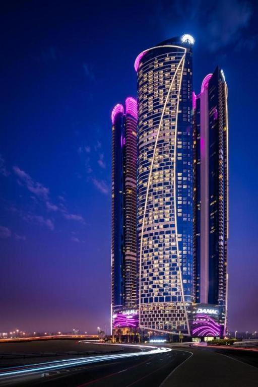 دامک تاورز بای پارامونت هتلز اند ریزورتز دبی - DAMAC Towers by Paramount Hotels & Resorts Dubai