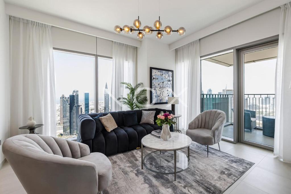 هتل برتتکینگ ویوز ۲ بی آر سوئیت داون تاون دبی - Breathtaking Views 2BR Suite Downtown Dubai