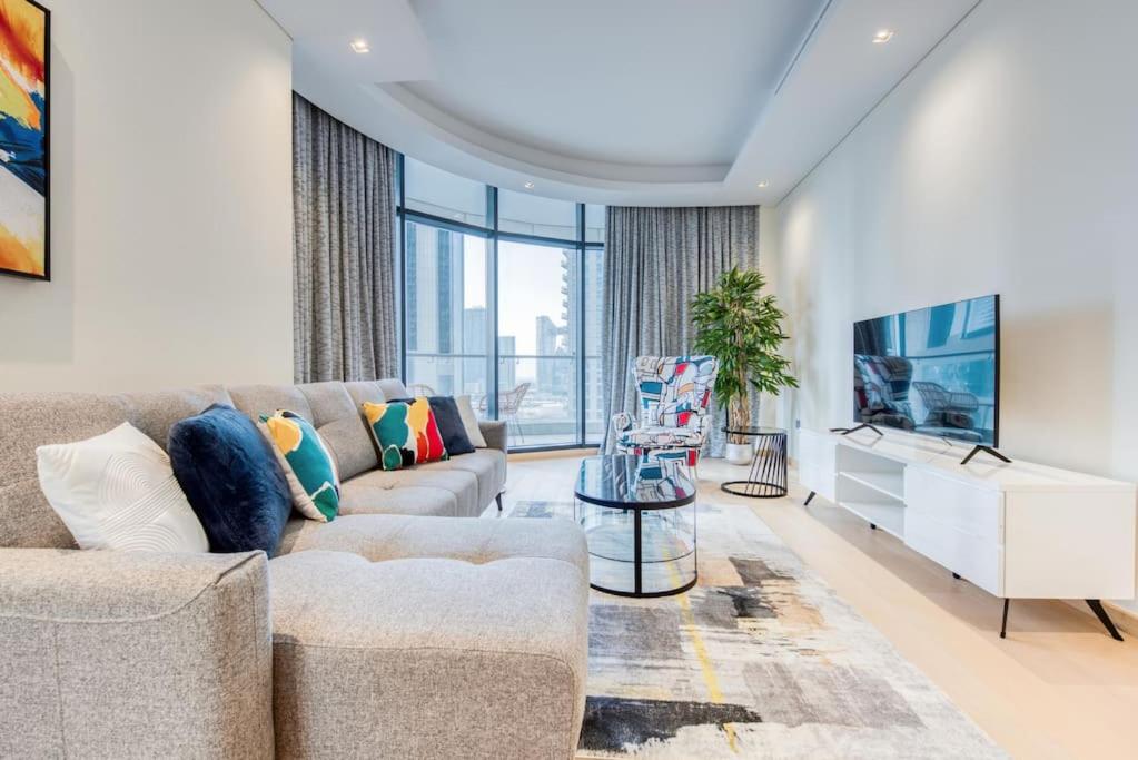 هتل آر اچ - اسپاسیوس چیک آپارتمان، نکس تو دبی مال - RH - Spacious chic apartment, Next to Dubai Mall