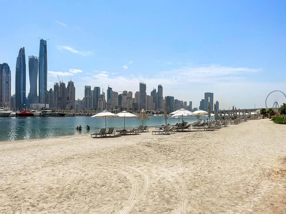 هتل فِرست کلاَس ۱ بی آر ویت دِ پام اند آتلانتیس ویو - FIRST CLASS 1BR with The Palm and Atlantis View