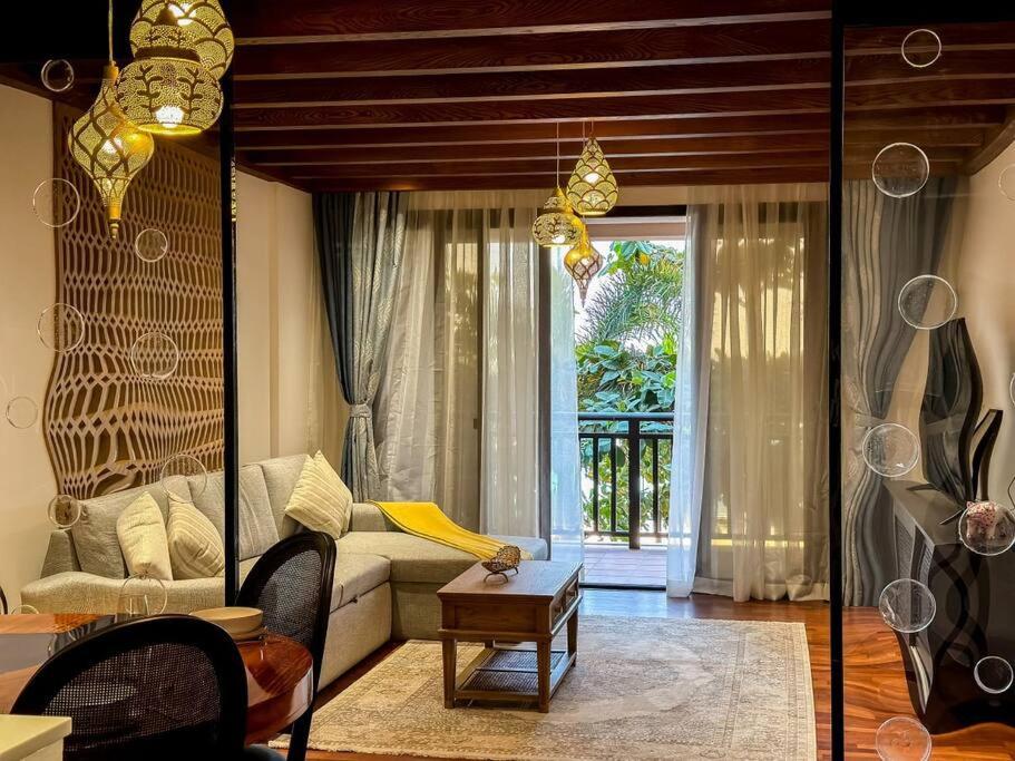 هتل بیچ اکسس ۱ بی آر آپارتمان ات ۵ استار ریزورت - Beach Access 1BR Apartment at 5 Star Resort