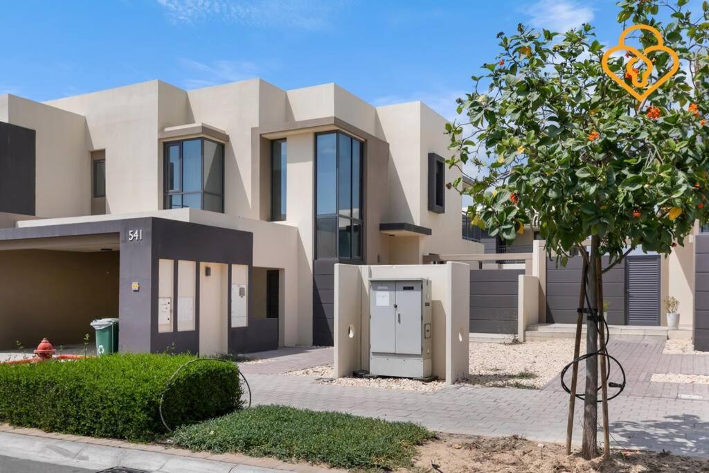 هتل کیزپلیس دبی هیلز ۴بد ویلا نییر پول، میپل - Keysplease Dubai Hills 4bed Villa Near pool, Maple