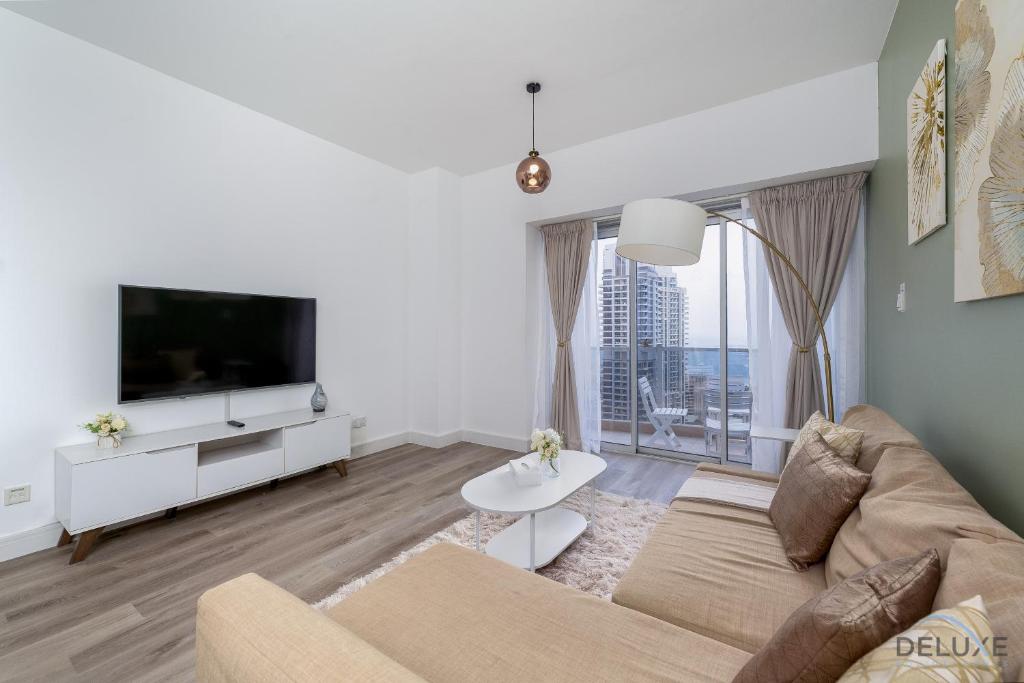 هتل کامفرتبل 1بی آر آپارتمان در مارینا تاور، دبی مارینا بای دلاکس هالیدِی هومز - Comfortable 1BR Apartment in Marina Tower, Dubai Marina by Deluxe Holiday Homes