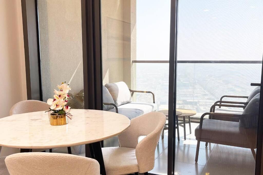 هتل آپارتمان ویت برج ال عرب اند سی ویو - Apartment with Burj al Arab and sea view