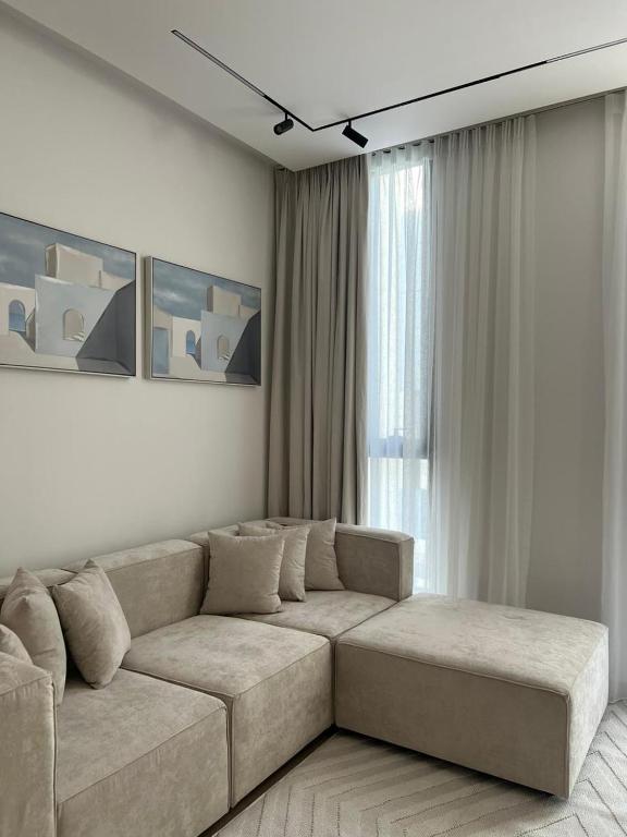 هتل مینیمالیست وان بی آر آپارتمان - Minimalist One BR Apartment