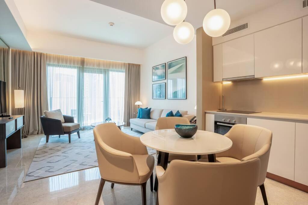 هتل زَپ بد هاوس - آلترا لاکچری ۱ بی اچ کی در کریک هاربر آی ایکس آی ایکس - Zapbed House - Ultra Luxury 1BHK at Creek Harbour I IX IX