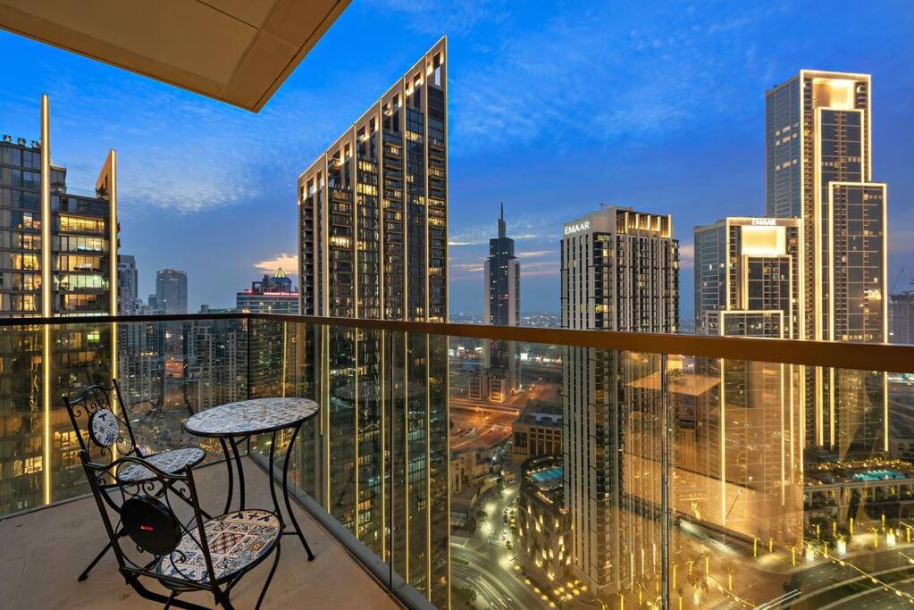 هتل فِرست کلا س ۲ بی آر دبی اسکای لاین اند سی ویو - FIRST CLASS 2BR Dubai Skyline and Sea view