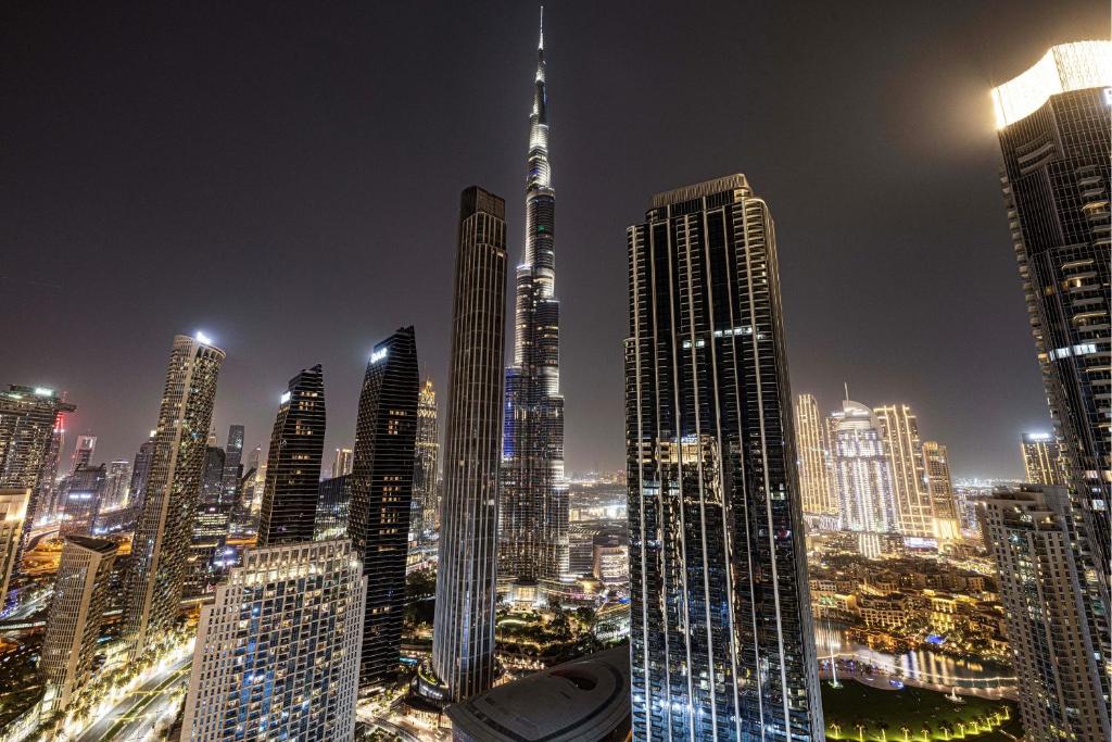 هتل نیو اسکای های بُرج خلیفه ویو آپوزیت دوستی مال - New Sky High Burj Khalifa View Opposite Dubai Mall