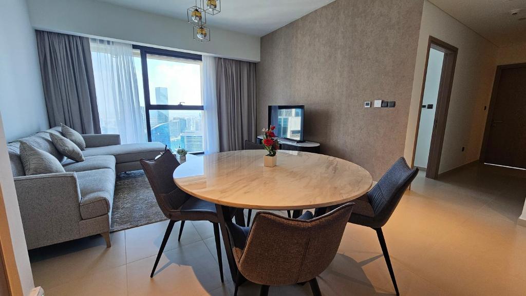 هتل ام اچ-اکت-دون تاون ۲بی اچ کی-رف۴۱۰۳ - MH- Act - Downtown 2BHK-REF4103