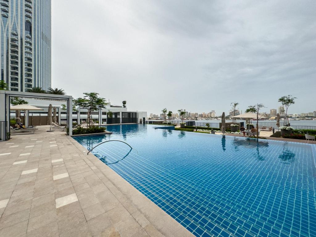 هتل کریک ویو، پرومند، فمily 1-بی دی آر این آ کوزی آریا - Creek View, Promenade, Family 1-BDR in a cozy area