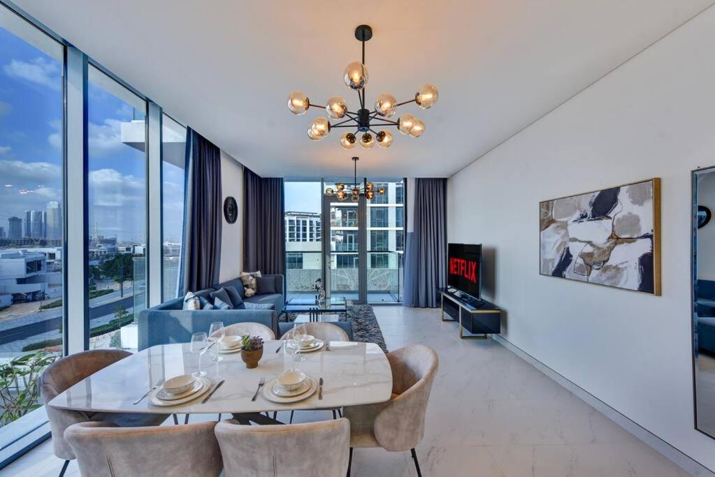 هتل برج ویوز اند کریستال لاگون ویوز ۲ بی دی آر بالکنی - Burj views & Crystal Lagoon Views 2BDR Balcony