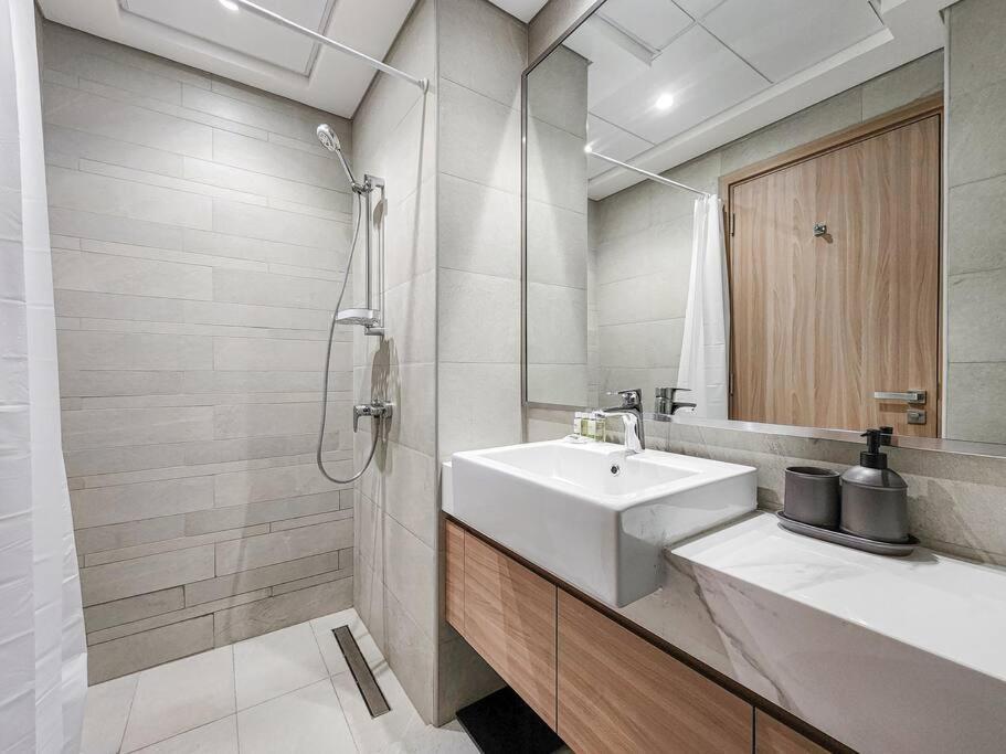 هتل استودیو ریویرا ۳۵ مدرن و تاچ آف لاکچری - Studio Riviera 35 Modern w Touch of Luxury